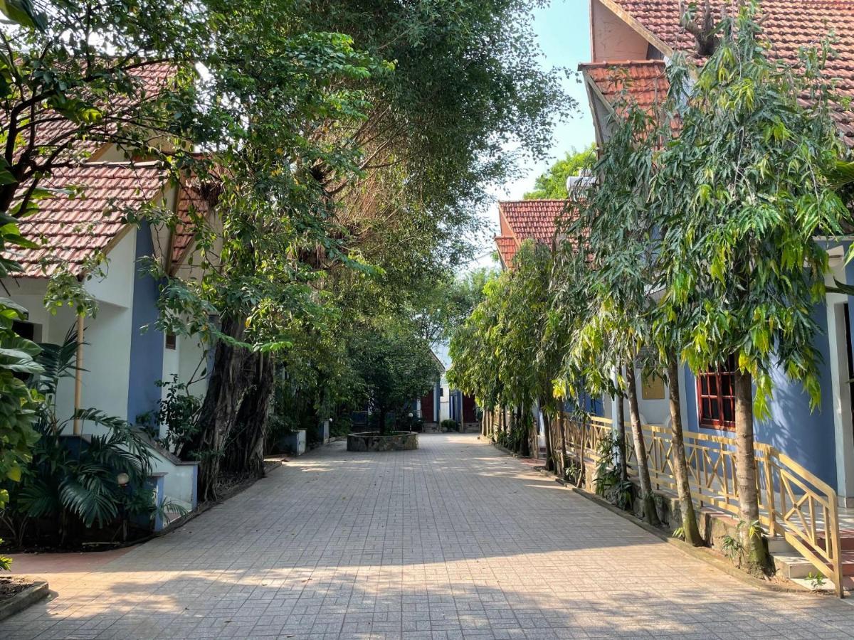 Song Tra Hotel Thu Dau Mot Exterior photo